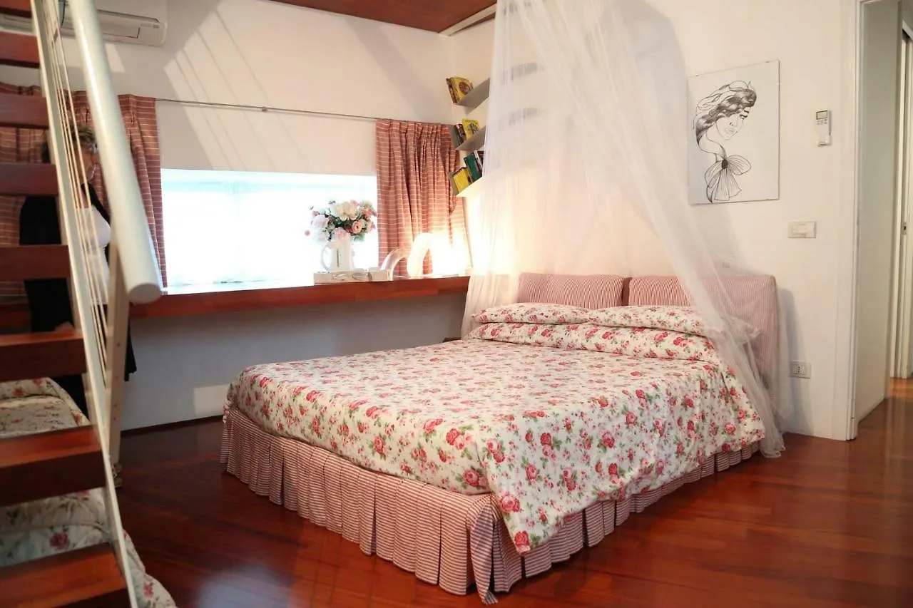 A Casa Di Marzia Bed & Breakfast Reggio Emilia Italy